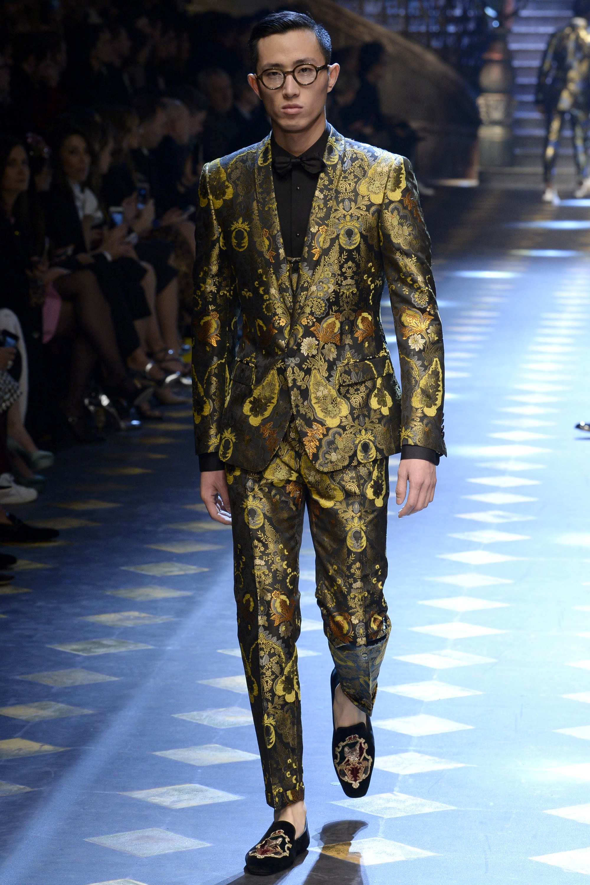 FW17 Fashion Week: Dolce & Gabbana and Louis Vuitton X Supreme - Dry ...